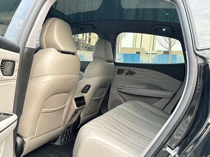 Фото 6 - Geely Galaxy Starshine 8 EM-i