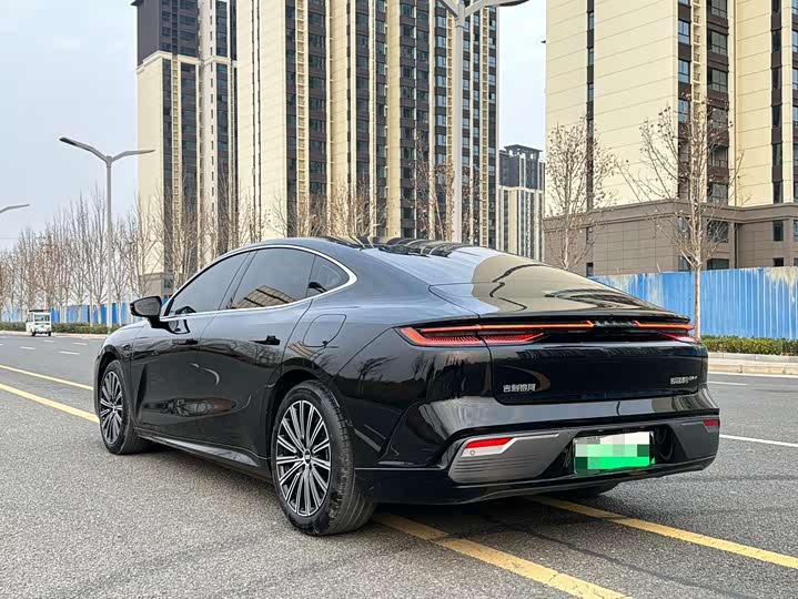 Фото 9 - Geely Galaxy Starshine 8 EM-i