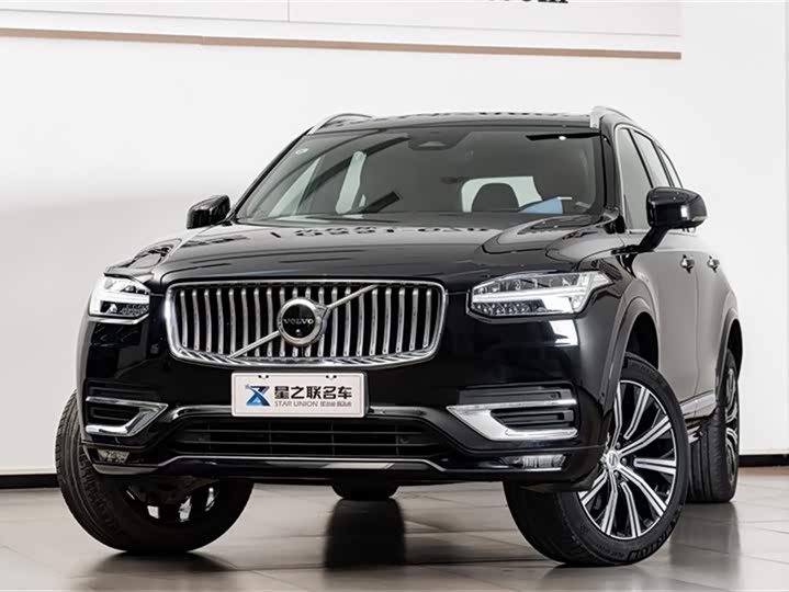 Фото 2 - Volvo XC90