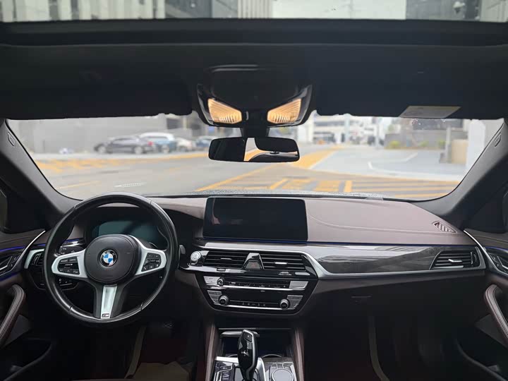 Фото 6 - BMW 5 Series