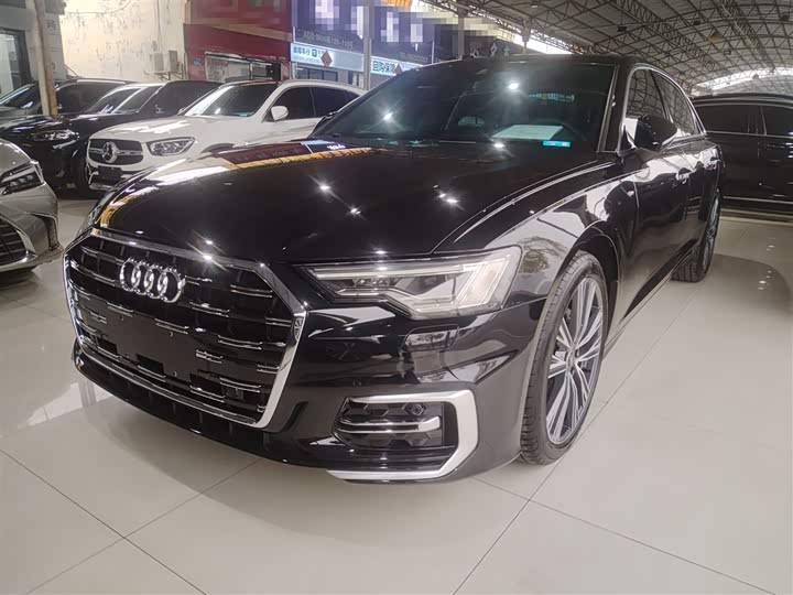 Фото 1 - Audi A6L