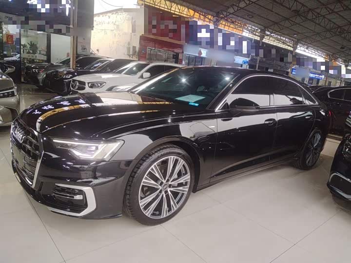 Фото 5 - Audi A6L