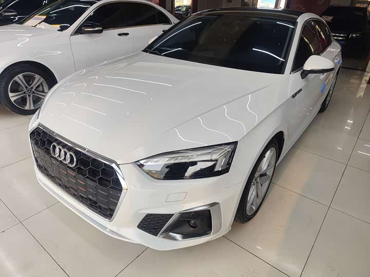 Фото 1 - Audi A5