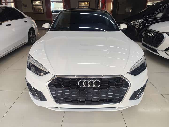 Фото 2 - Audi A5