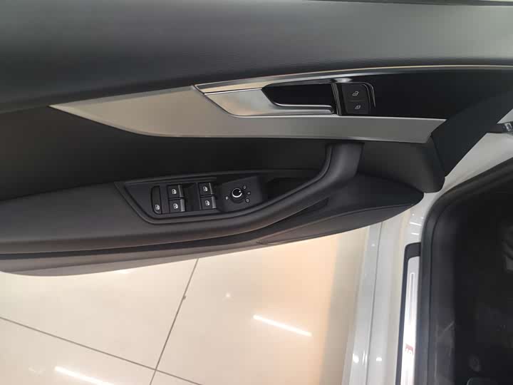 Фото 6 - Audi A5