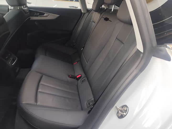 Фото 8 - Audi A5