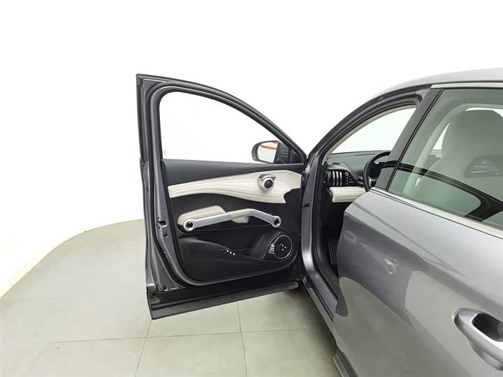 Фото 8 - BYD Yuan Plus