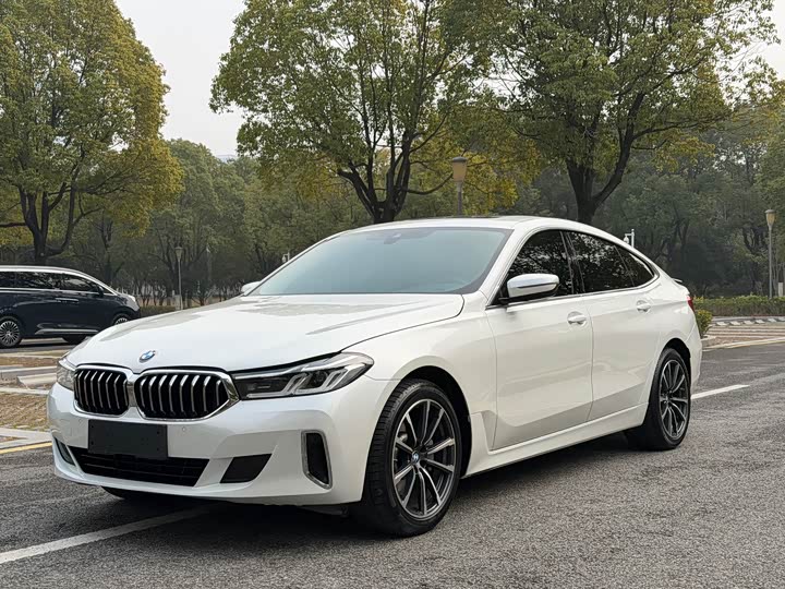 Фото 1 - BMW 6 Series GT