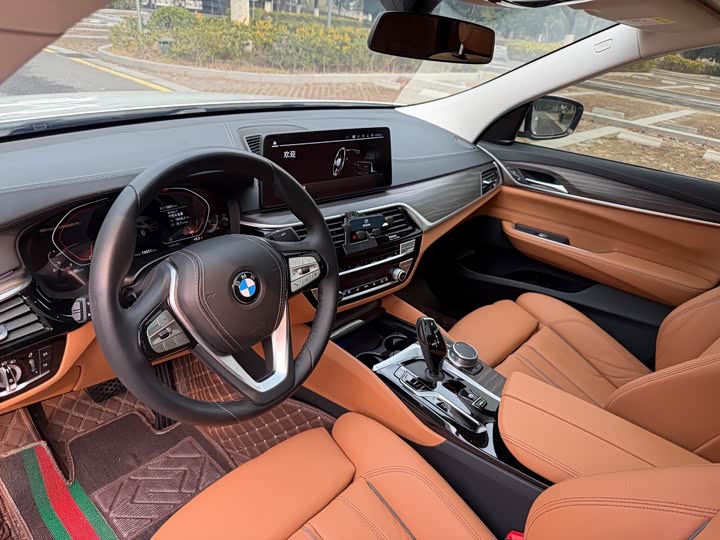 Фото 4 - BMW 6 Series GT