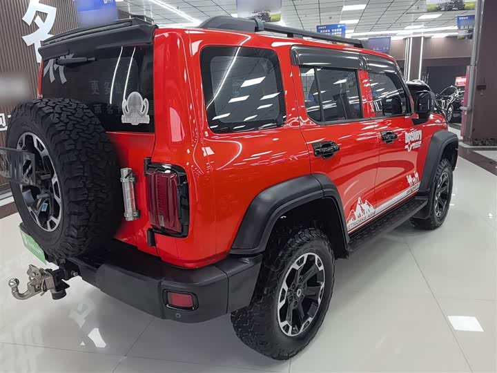 Фото 7 - Tank 300