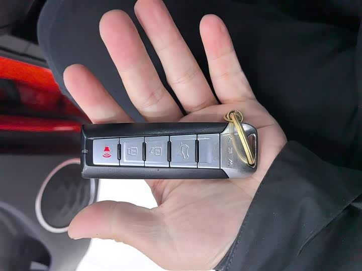 Фото 9 - Tank 300