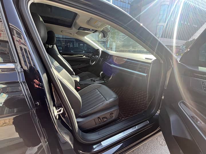 Фото 6 - Volkswagen Passat