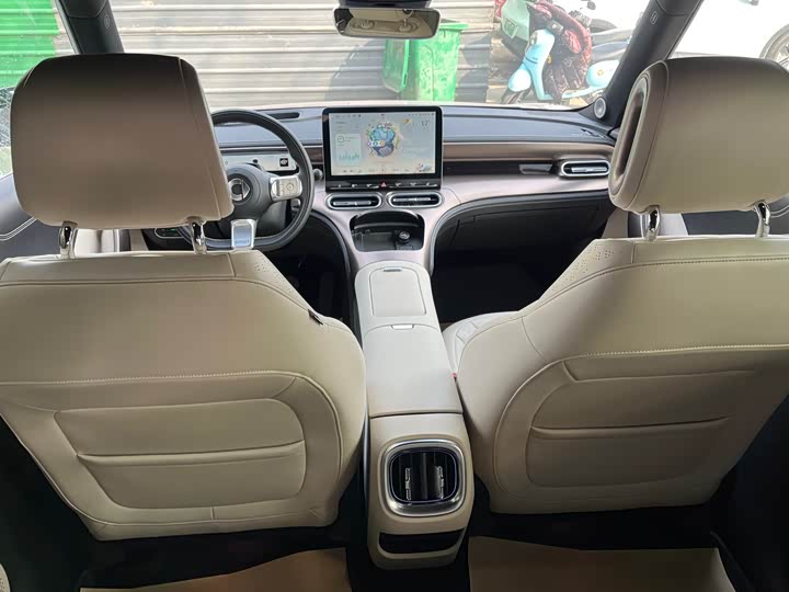 Фото 6 - Smart #1