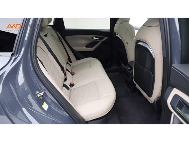 Фото 8 - Audi Q6L e-tron