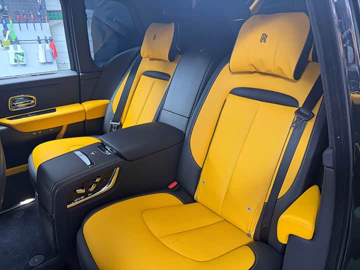 Фото 7 - Rolls-Royce Cullinan