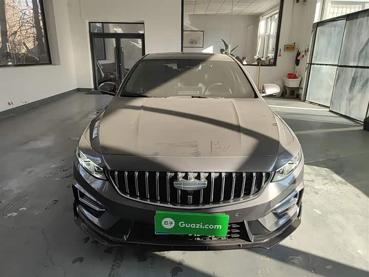 Фото 3 - Geely Preface