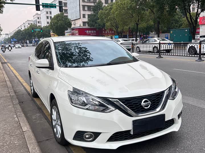 Фото 3 - Nissan Sylphy