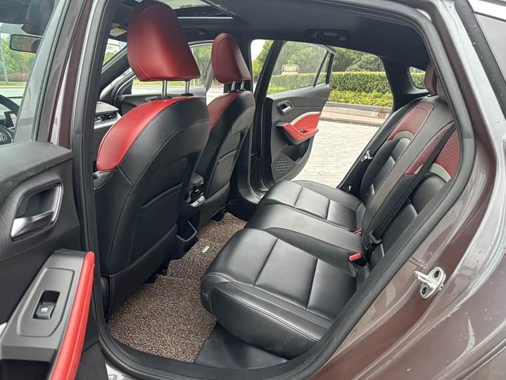 Фото 9 - MG Motor 5