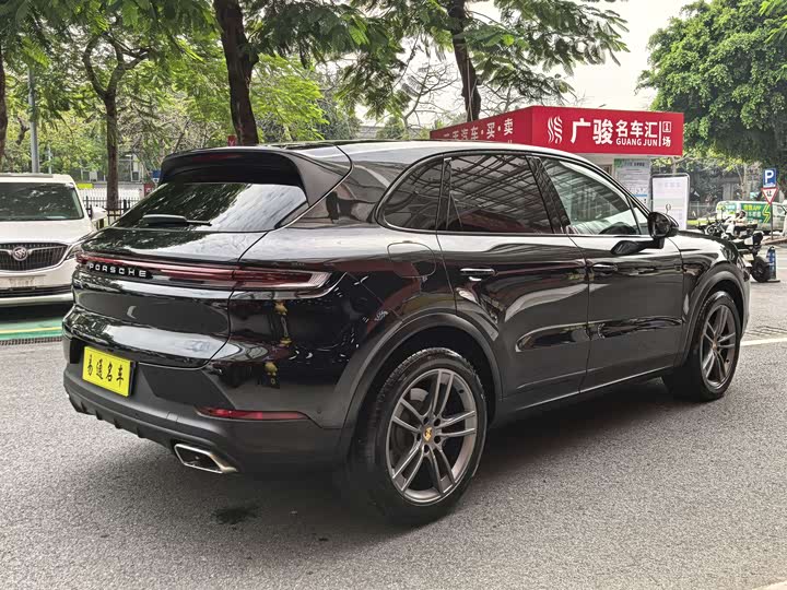 Фото 5 - Porsche Cayenne