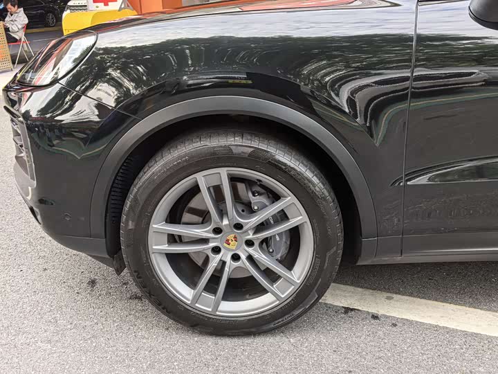 Фото 8 - Porsche Cayenne