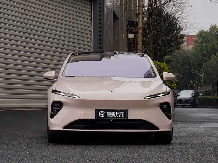 Фото 2 - Nio ET7