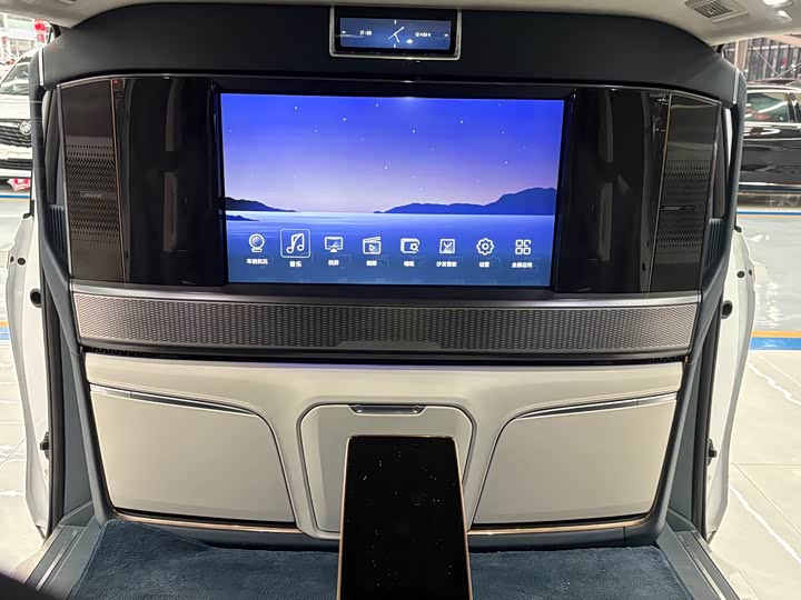 Фото 9 - Buick GL8 Century