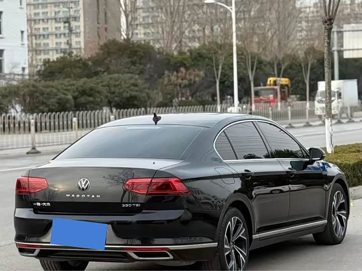 Фото 7 - Volkswagen Magotan