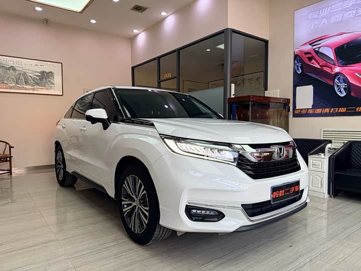 Фото 2 - Honda Avancier