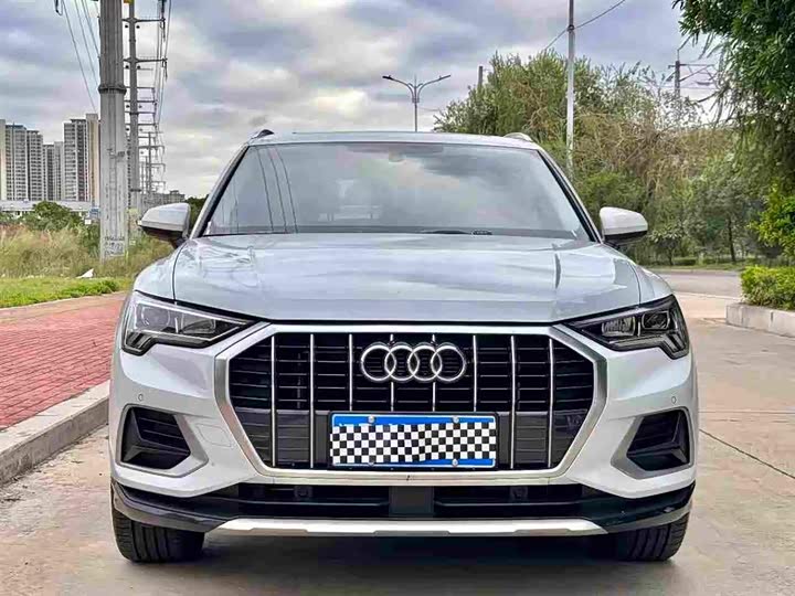 Фото 2 - Audi Q3