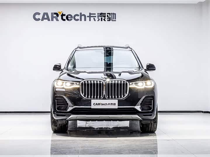 Фото 2 - BMW X7