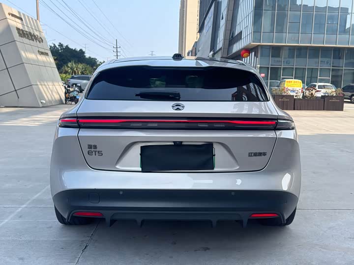 Фото 7 - Nio ET5T