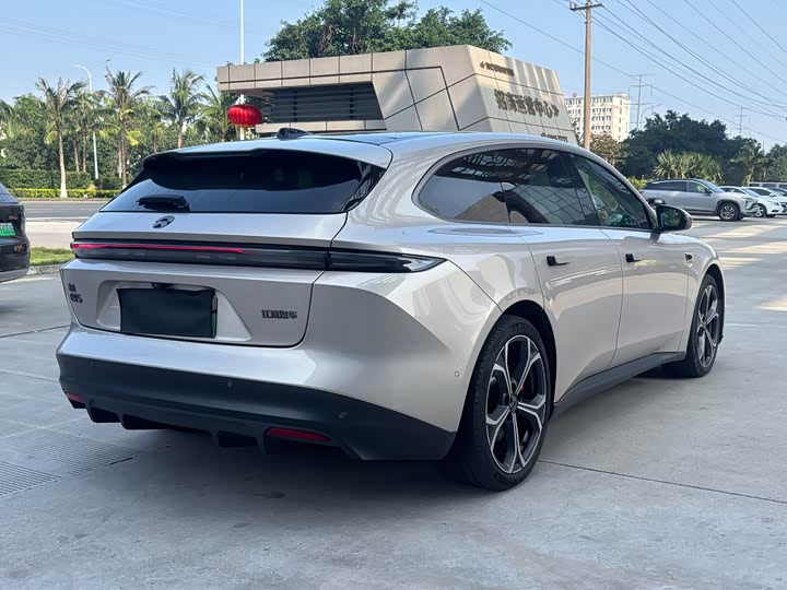 Фото 8 - Nio ET5T