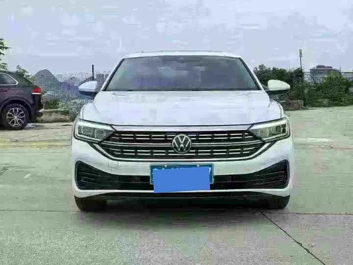 Фото 2 - Volkswagen Sagitar L