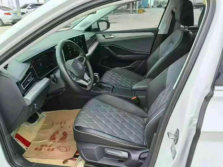 Фото 3 - Volkswagen Sagitar L