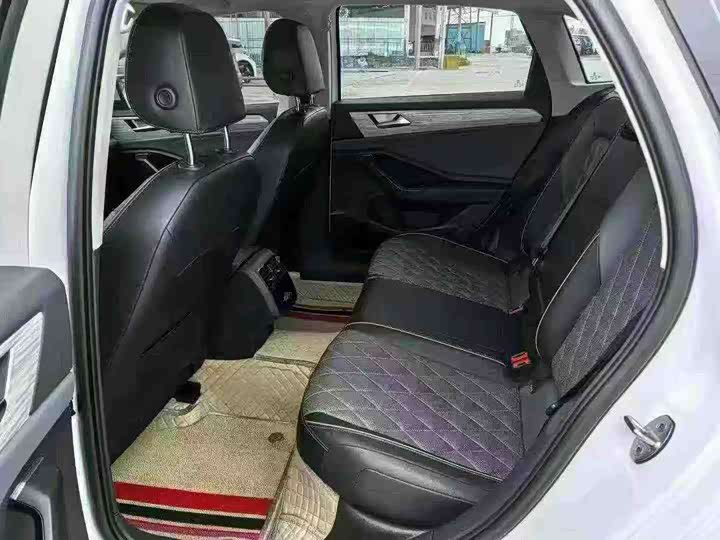 Фото 4 - Volkswagen Sagitar L