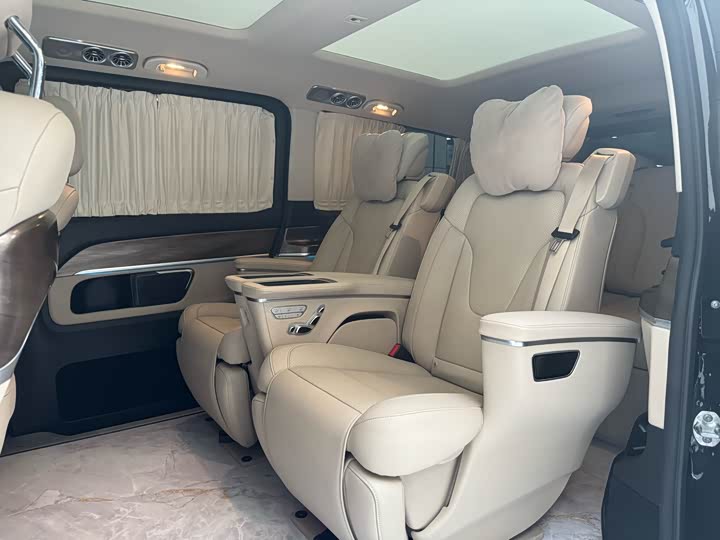 Фото 3 - Mercedes-Benz V-Class