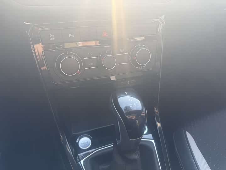 Фото 7 - Volkswagen Tacqua