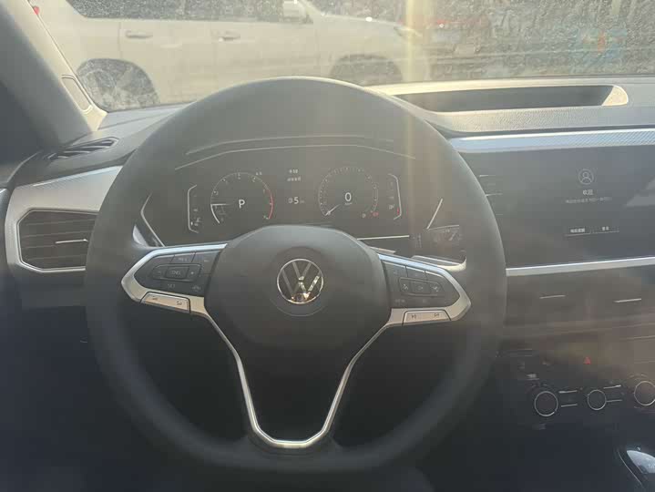 Фото 8 - Volkswagen Tacqua