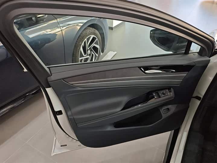 Фото 7 - Volkswagen ID.7 Vizzion