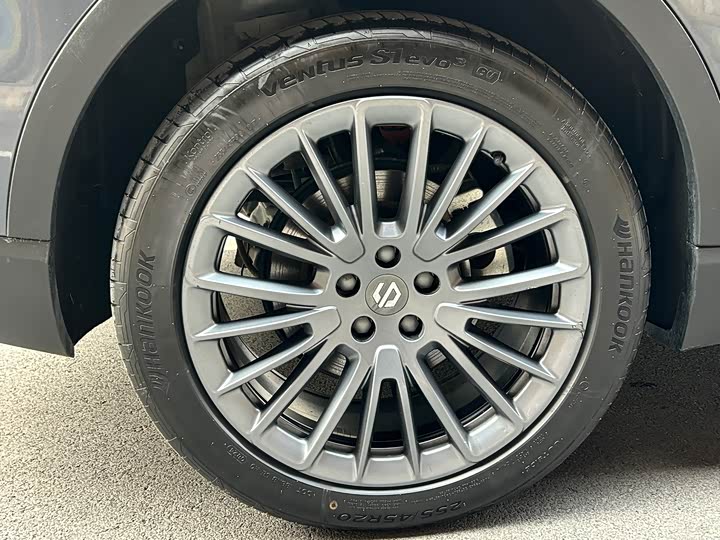 Фото 9 - Leapmotor C11