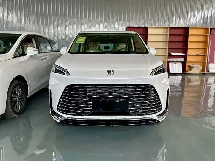 Фото 3 - Buick GL8 Hybrid