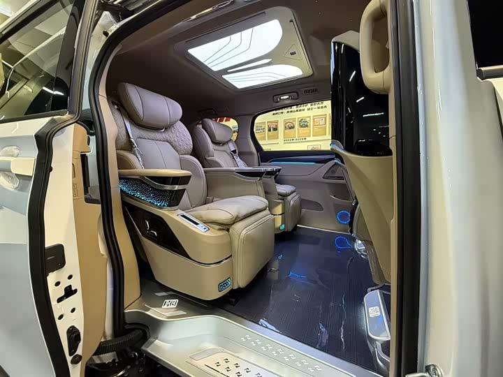 Фото 5 - Buick GL8 Hybrid