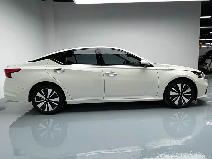 Фото 7 - Nissan Teana