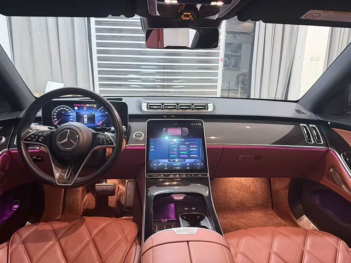 Фото 6 - Mercedes-Benz Maybach S-Class