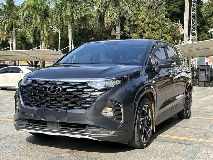 Фото 1 - Hyundai Custo