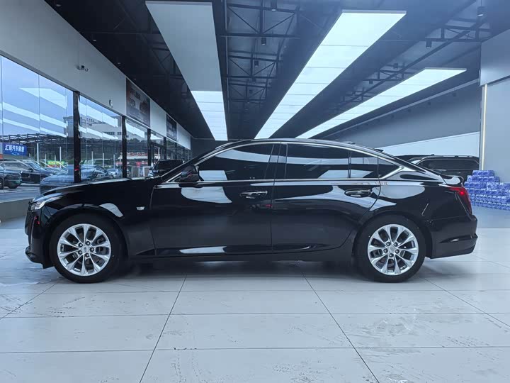 Фото 7 - Cadillac CT5