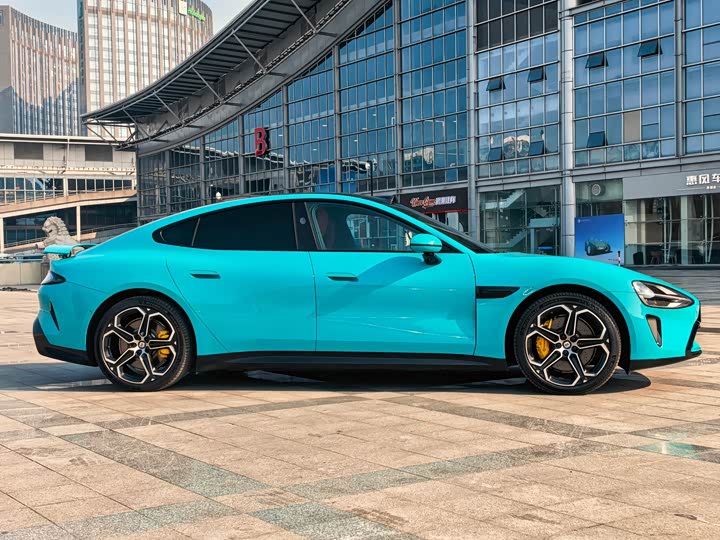 Фото 4 - Xiaomi SU7