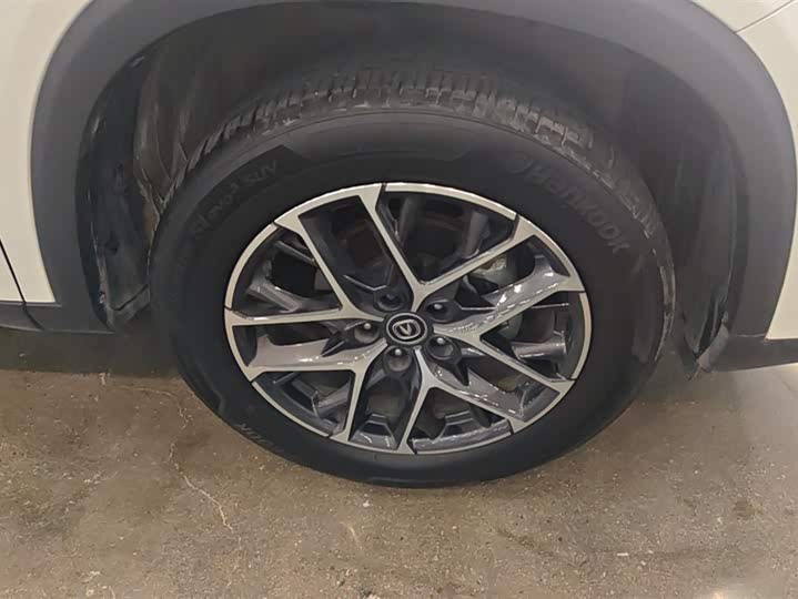 Фото 6 - Changan CS75 Plus