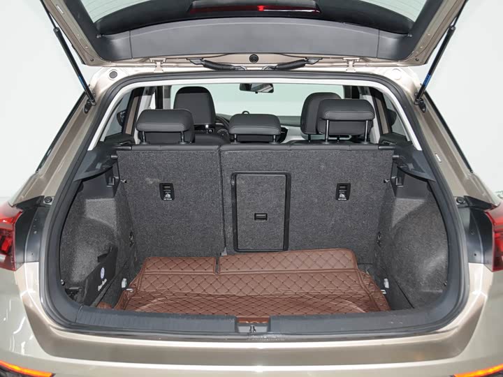 Фото 6 - Volkswagen T-Roc