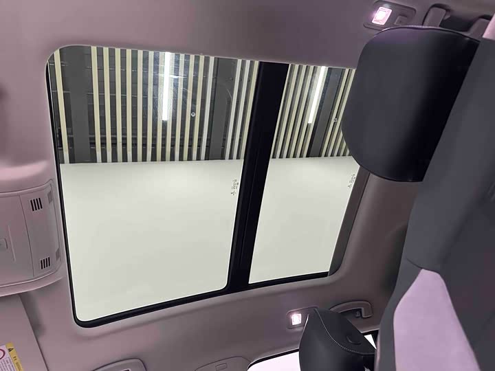 Фото 8 - Volkswagen T-Roc